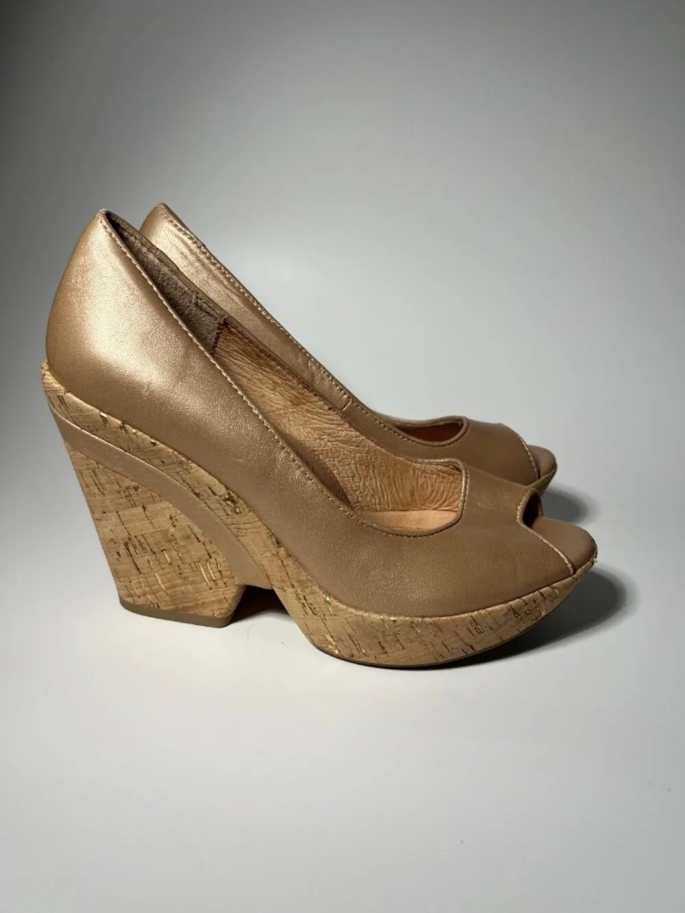 Sofft Olivia Bronze Leather Peep Toe Cork Wedge Pumps Women’s Size 7M